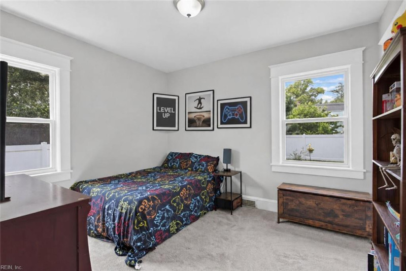 Photo 12 of 24 residential for sale in Portsmouth virginia
