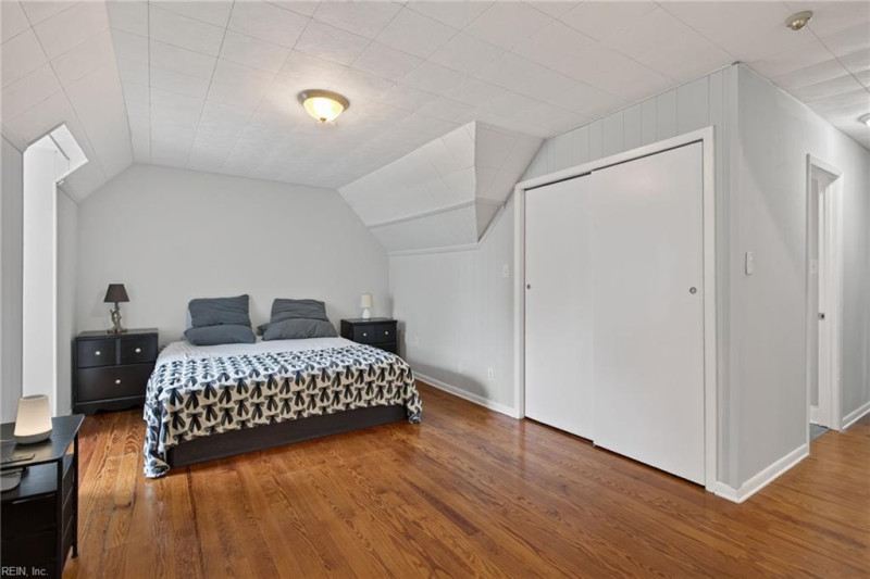 Photo 15 of 24 residential for sale in Portsmouth virginia