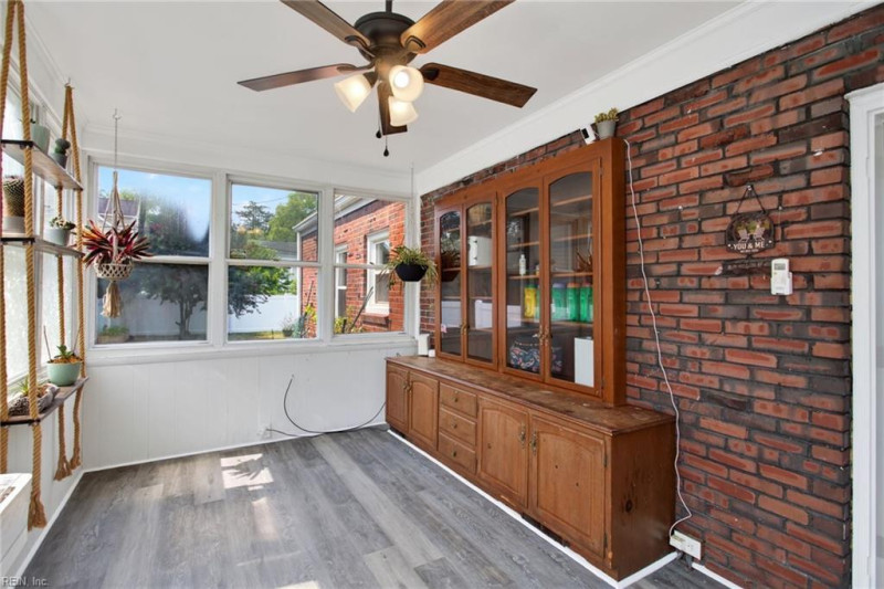 Photo 19 of 24 residential for sale in Portsmouth virginia