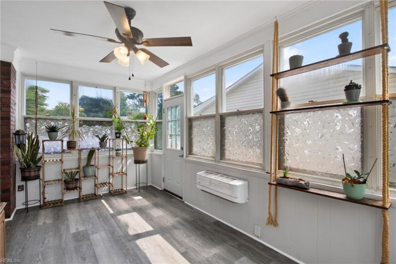 Photo 20 of 24 residential for sale in Portsmouth virginia