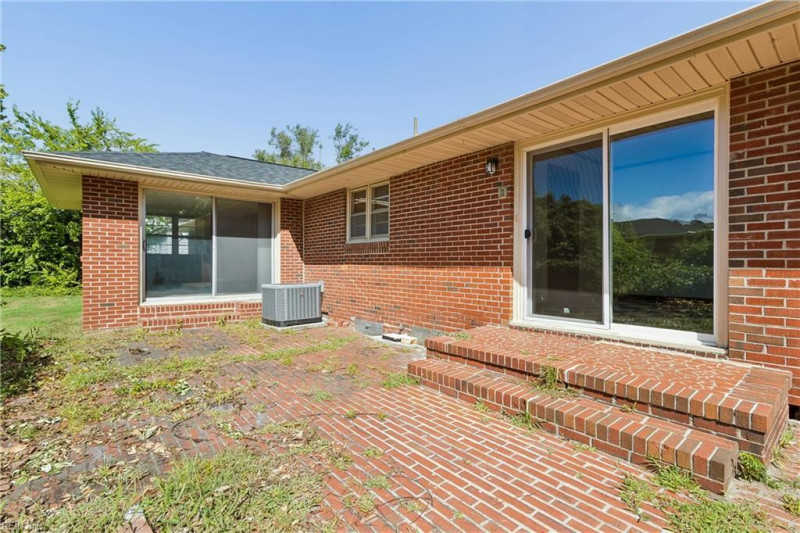 Photo 37 of 45 residential for sale in Hampton virginia Photo 37 of 45 residential for sale in Hampton virginia