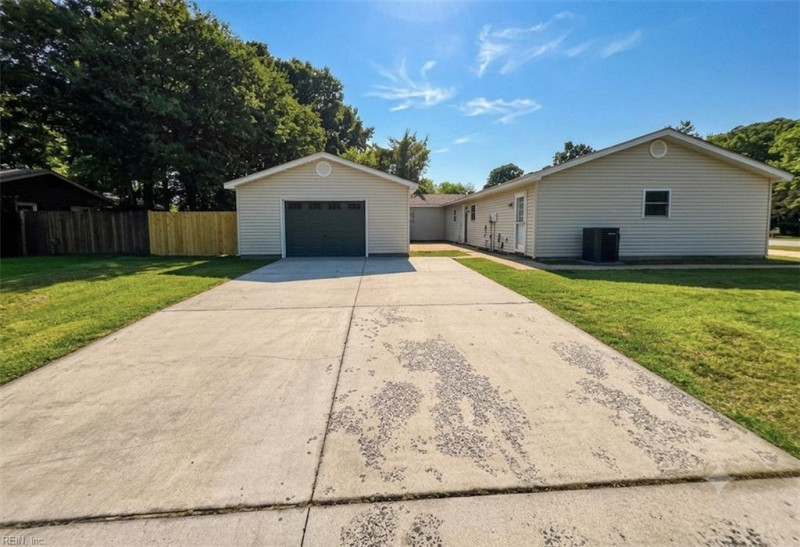 Photo 19 of 20 residential for sale in Virginia Beach virginia