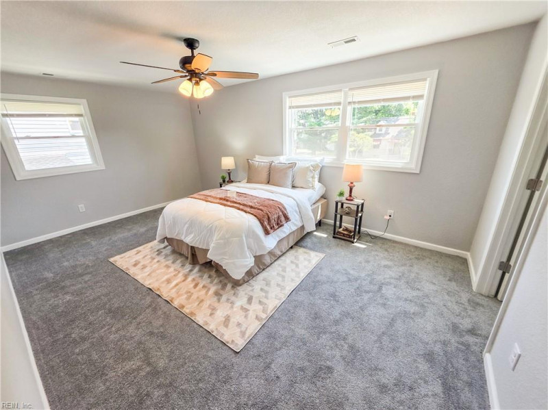 Photo 13 of 21 residential for sale in Portsmouth virginia