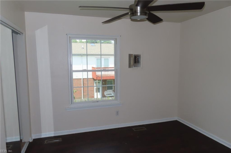 Photo 14 of 19 residential for sale in Chesapeake virginia Photo 14 of 19 residential for sale in Chesapeake virginia