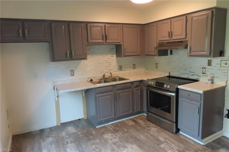 Photo 6 of 19 residential for sale in Chesapeake virginia Photo 6 of 19 residential for sale in Chesapeake virginia