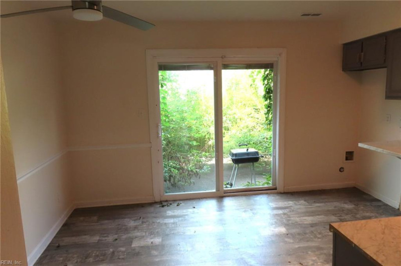 Photo 7 of 19 residential for sale in Chesapeake virginia Photo 7 of 19 residential for sale in Chesapeake virginia