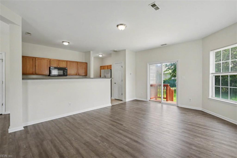 Photo 14 of 34 residential for sale in Newport News virginia