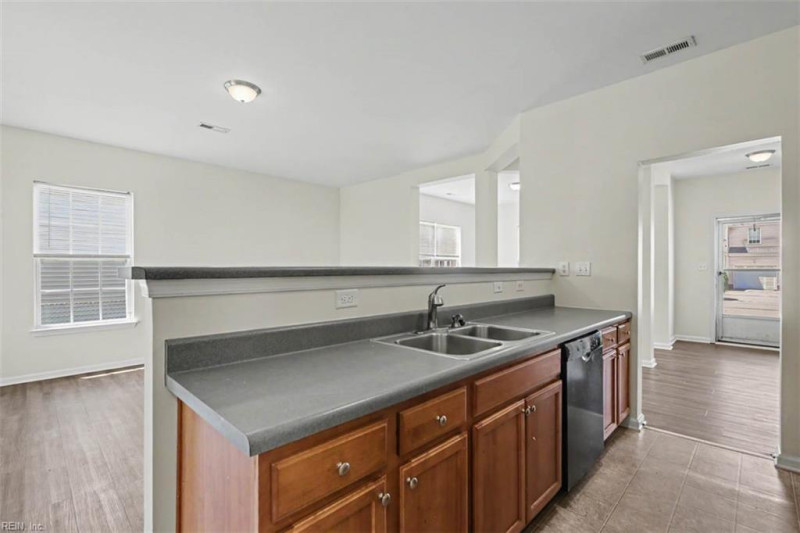 Photo 18 of 34 residential for sale in Newport News virginia