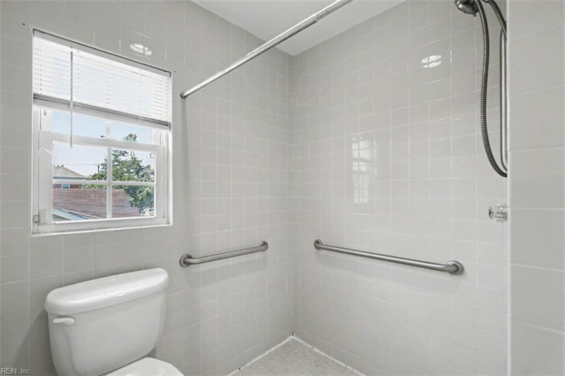 Photo 31 of 34 residential for sale in Newport News virginia