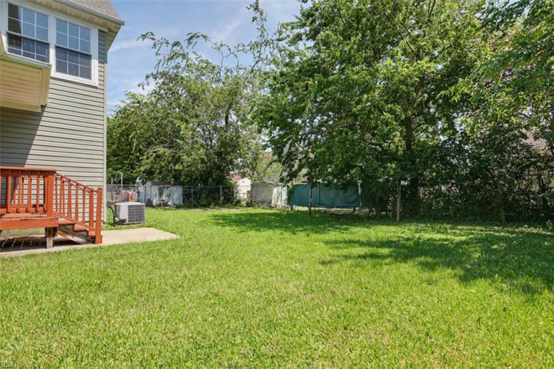 Photo 7 of 34 residential for sale in Newport News virginia