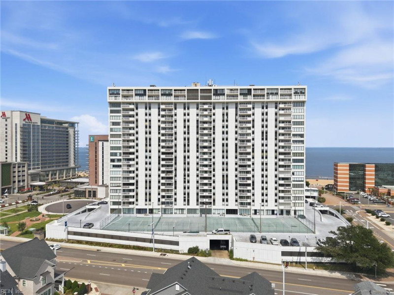 Photo 16 of 44 residential for sale in Virginia Beach virginia