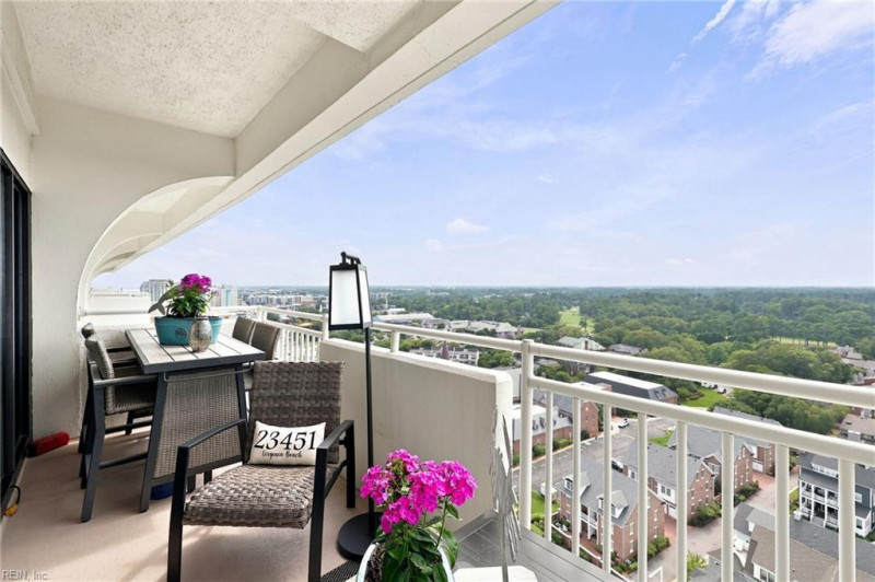 Photo 21 of 44 residential for sale in Virginia Beach virginia