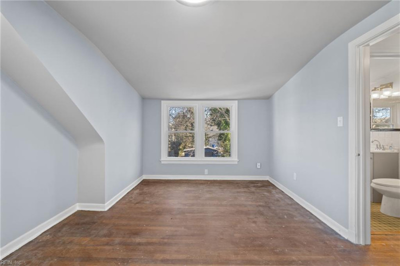 Photo 11 of 18 residential for sale in Newport News virginia