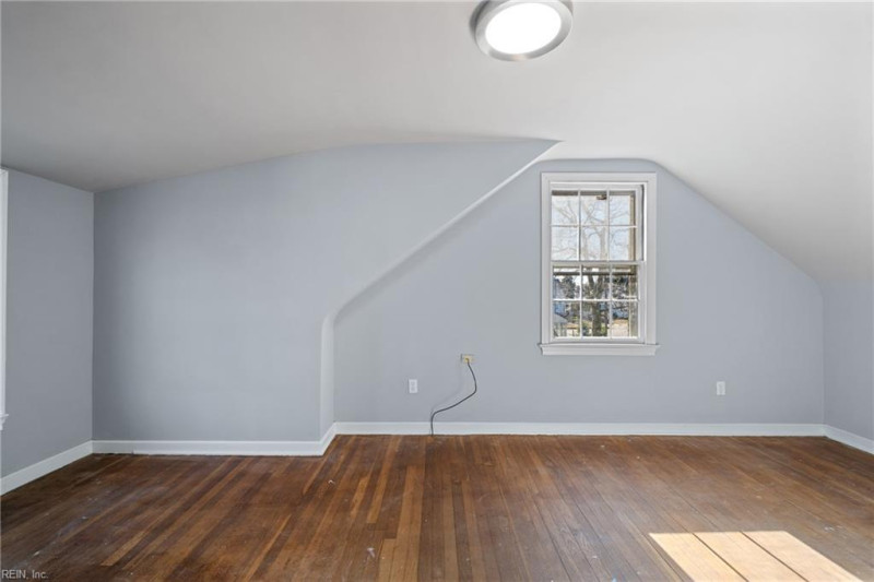 Photo 13 of 18 residential for sale in Newport News virginia