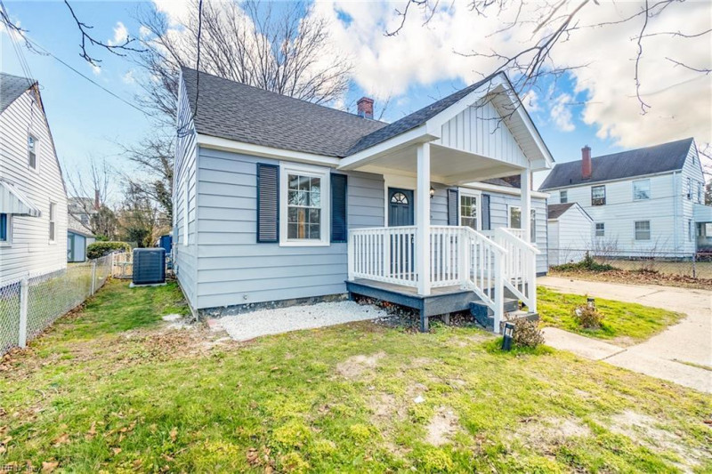 Photo 3 of 18 residential for sale in Newport News virginia