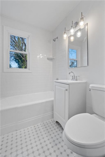 Photo 7 of 18 residential for sale in Newport News virginia
