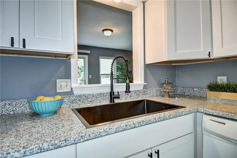 Photo 4 of 45 residential for sale in Newport News virginia Photo 4 of 45 residential for sale in Newport News virginia