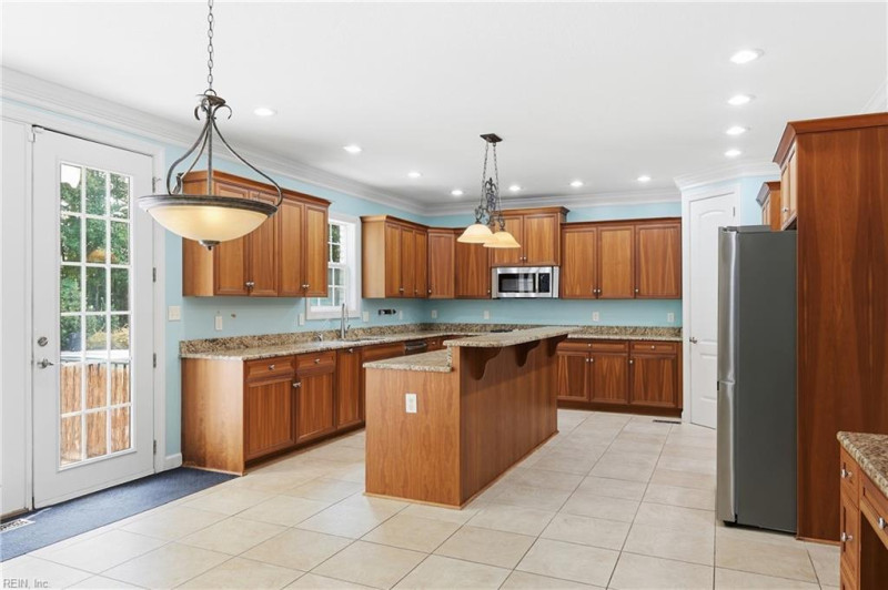 Photo 17 of 50 residential for sale in Virginia Beach virginia
