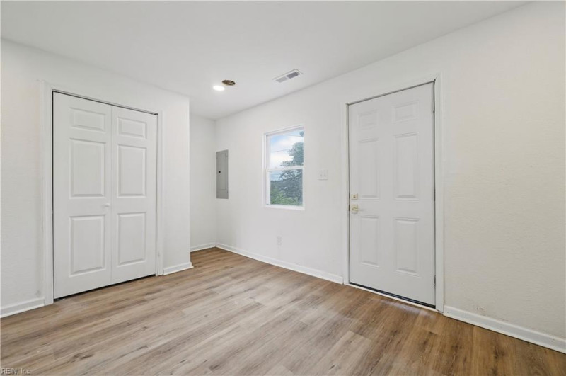 Photo 15 of 26 residential for sale in Newport News virginia