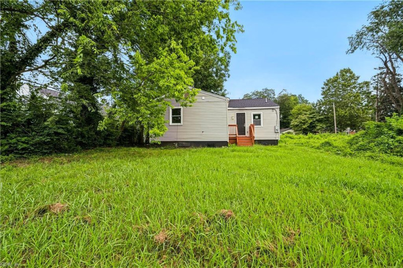 Photo 21 of 26 residential for sale in Newport News virginia
