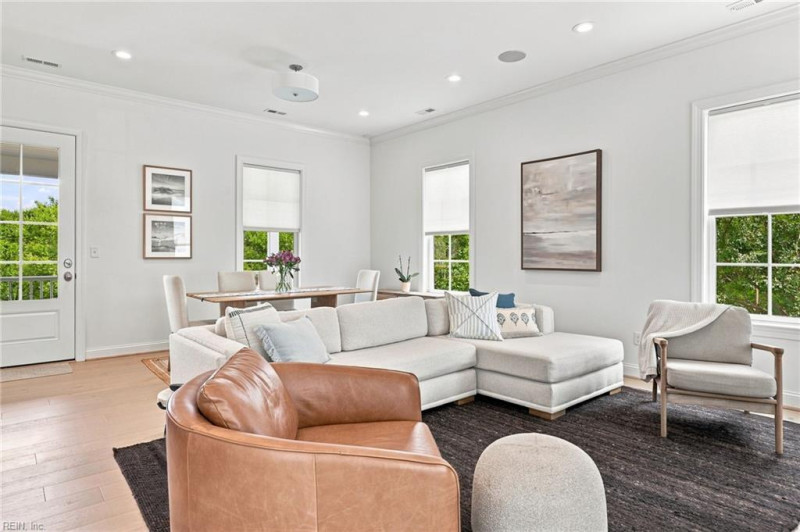 Photo 16 of 48 residential for sale in Norfolk virginia