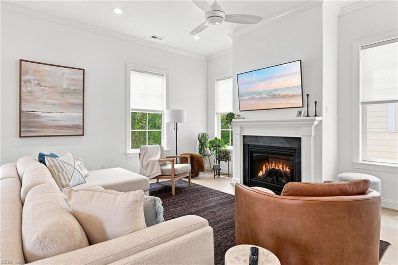 Photo 18 of 48 residential for sale in Norfolk virginia