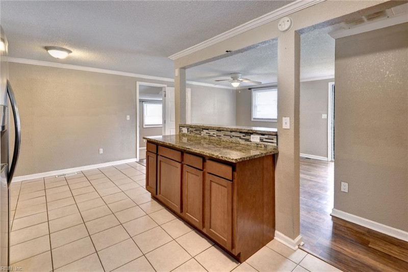 Photo 13 of 29 residential for sale in Hampton virginia