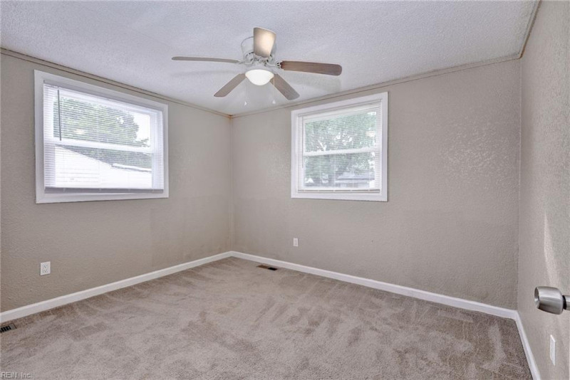 Photo 19 of 29 residential for sale in Hampton virginia