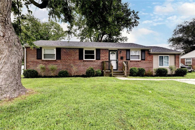 Photo 2 of 29 residential for sale in Hampton virginia