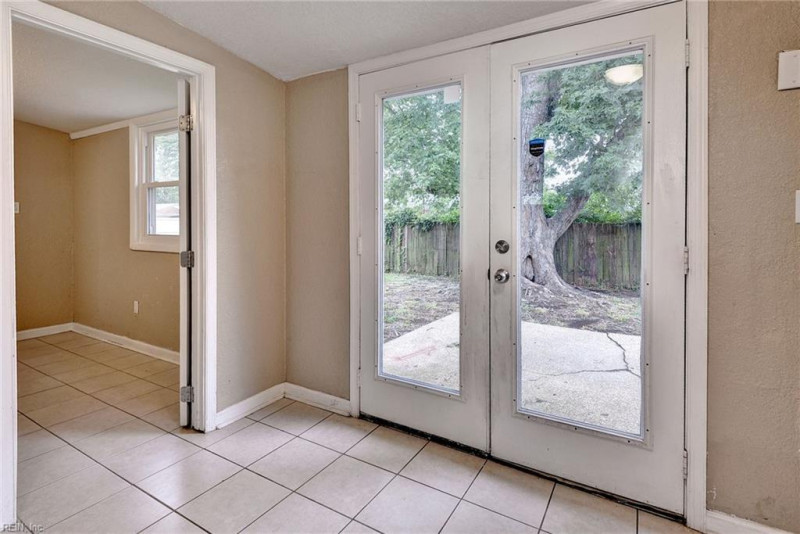 Photo 23 of 29 residential for sale in Hampton virginia