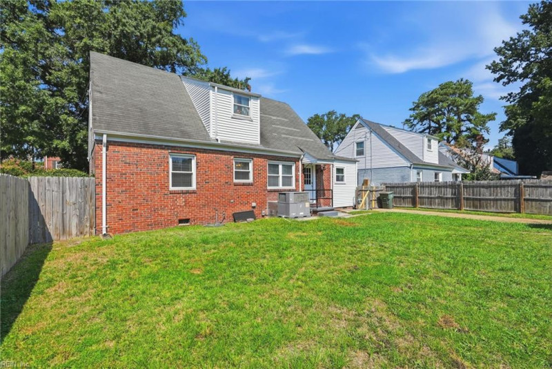Photo 37 of 43 residential for sale in Norfolk virginia Photo 37 of 43 residential for sale in Norfolk virginia