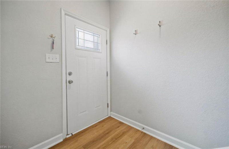 Photo 5 of 45 residential for sale in Newport News virginia Photo 5 of 45 residential for sale in Newport News virginia