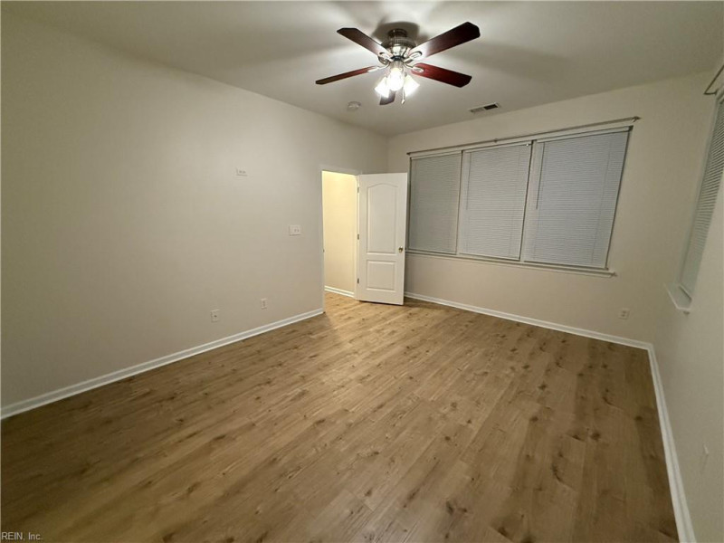 Photo 12 of 27 residential for sale in Virginia Beach virginia