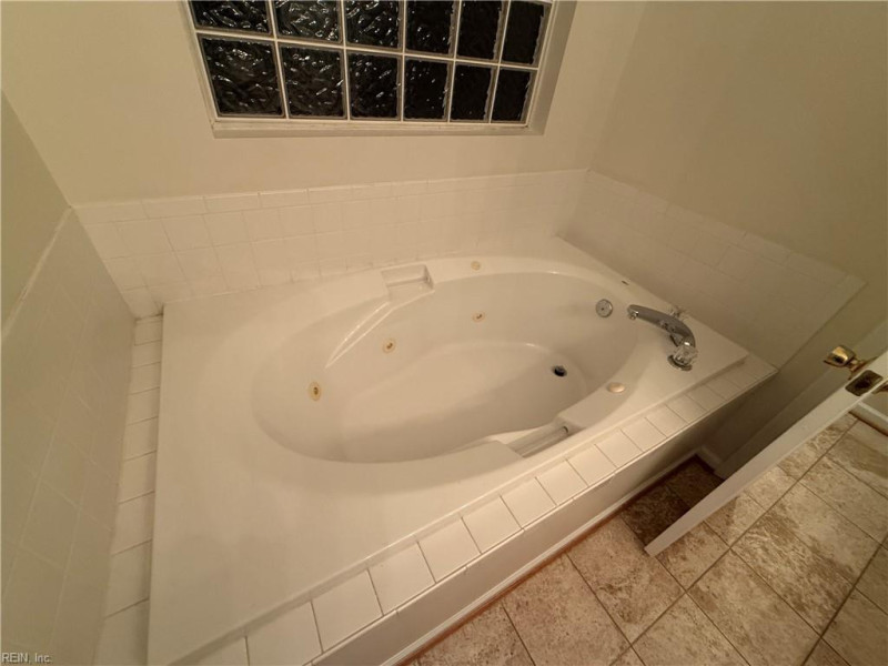 Photo 15 of 27 residential for sale in Virginia Beach virginia