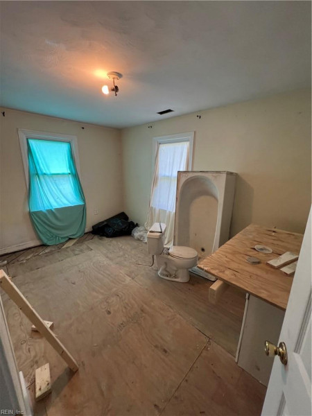 Photo 4 of 28 residential for sale in Chesapeake virginia Photo 4 of 28 residential for sale in Chesapeake virginia