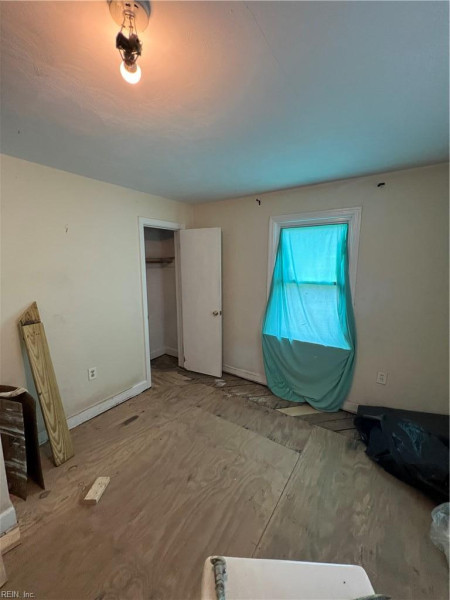 Photo 5 of 28 residential for sale in Chesapeake virginia Photo 5 of 28 residential for sale in Chesapeake virginia