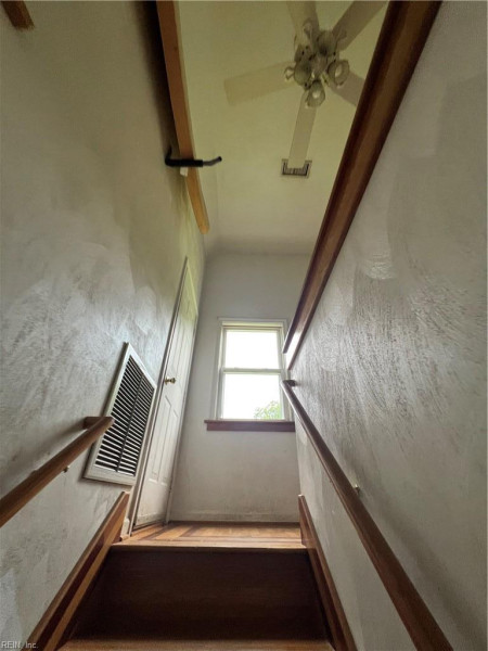 Photo 13 of 34 residential for sale in Chesapeake virginia Photo 13 of 34 residential for sale in Chesapeake virginia