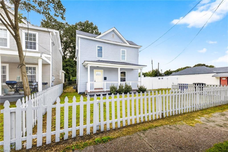 Photo 1 of 23 residential for sale in Portsmouth virginia
