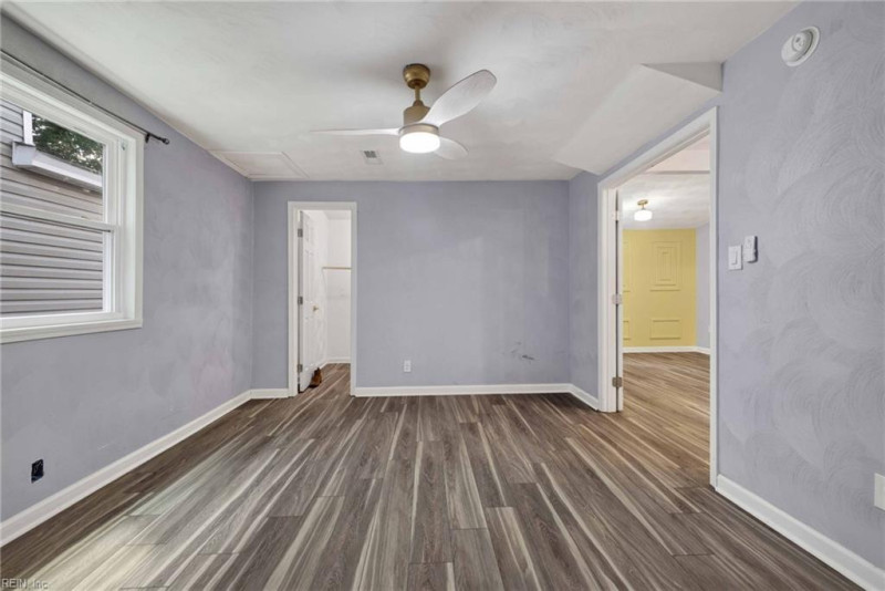 Photo 9 of 23 residential for sale in Portsmouth virginia