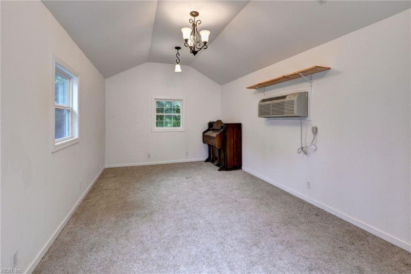 Photo 40 of 41 residential for sale in James City County virginia
