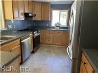 Photo 9 of 41 residential for sale in James City County virginia