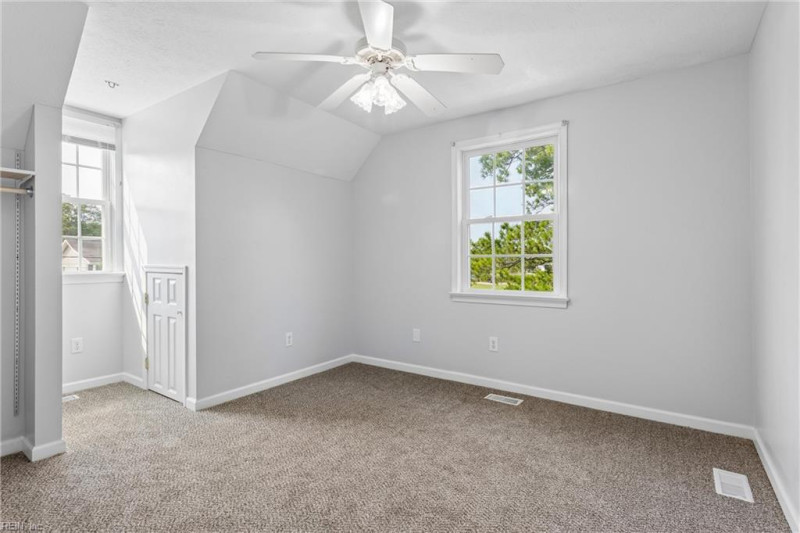Photo 34 of 46 residential for sale in Poquoson virginia