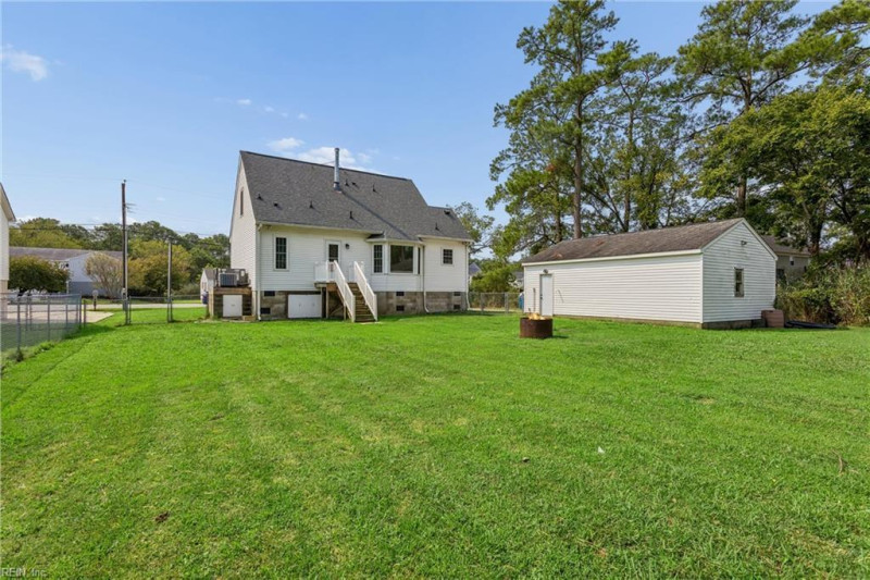 Photo 41 of 46 residential for sale in Poquoson virginia
