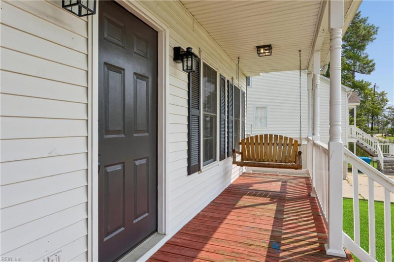 Photo 5 of 46 residential for sale in Poquoson virginia