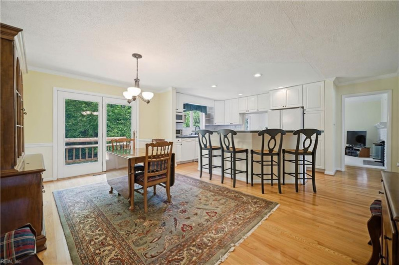 Photo 11 of 47 residential for sale in Virginia Beach virginia