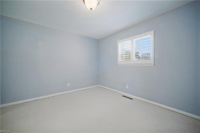 Photo 25 of 47 residential for sale in Virginia Beach virginia