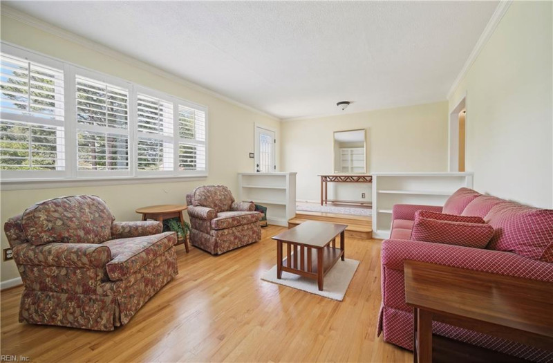 Photo 8 of 47 residential for sale in Virginia Beach virginia