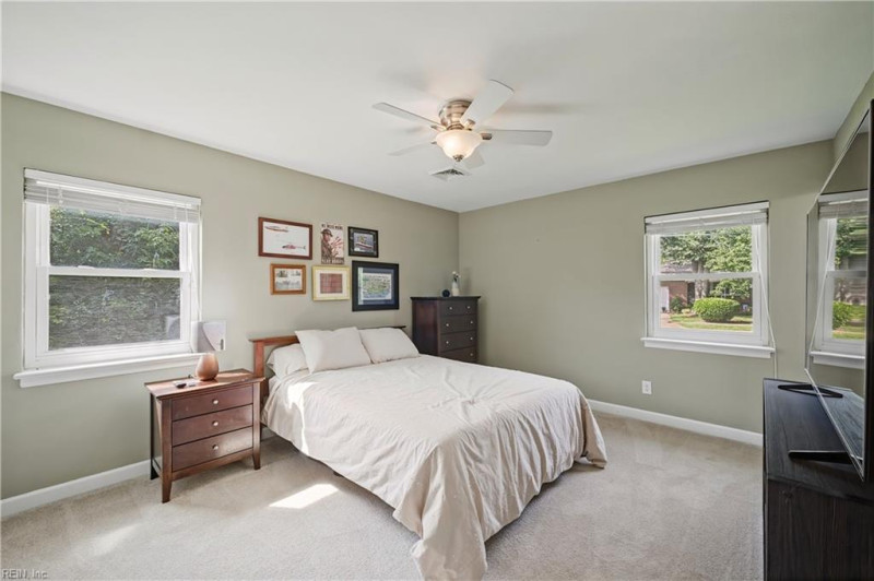 Photo 17 of 39 residential for sale in Norfolk virginia