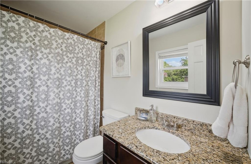 Photo 19 of 39 residential for sale in Norfolk virginia
