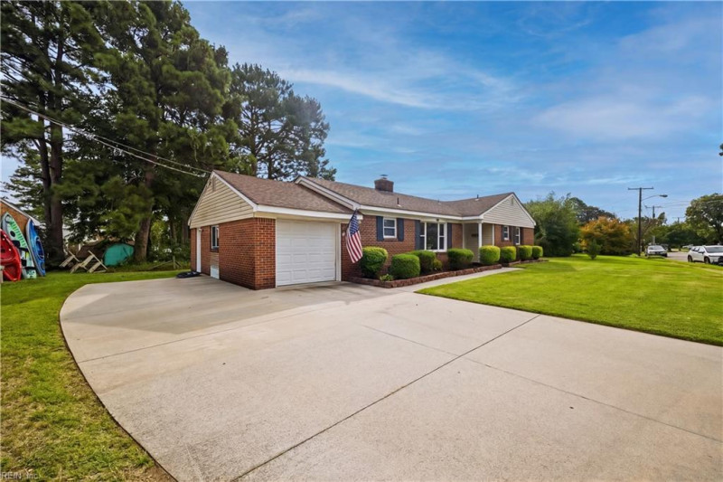 Photo 2 of 39 residential for sale in Norfolk virginia